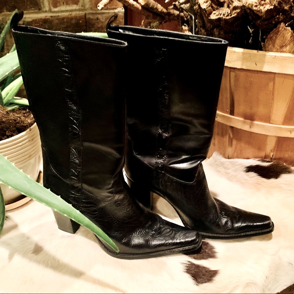 Beautiful Black Designer Boots Sz.9